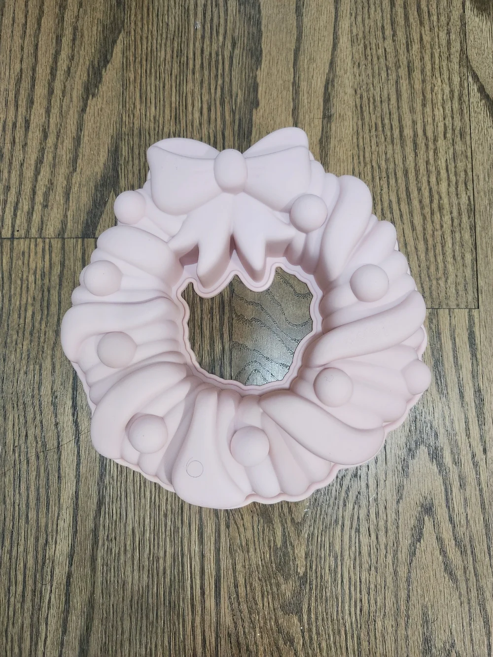 Pink Silicone Decorative Wreath Mold